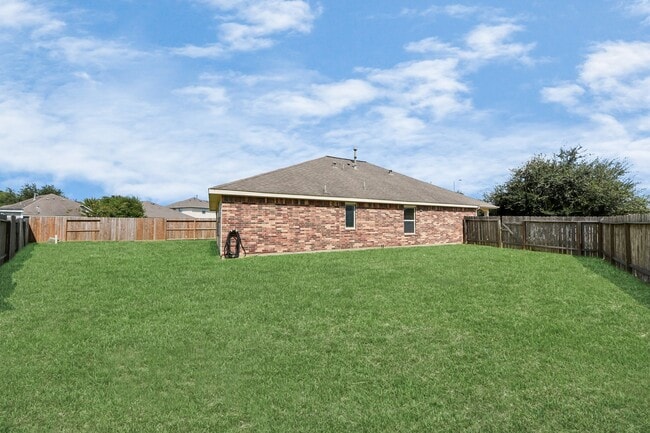 Building Photo - 13810 Beckledge Ln