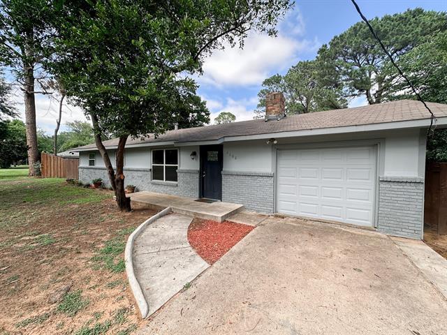 Building Photo - 6600 Lakeside Dr