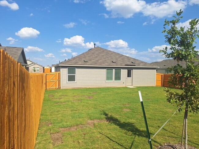 Building Photo - 15009 Bushwacker Wy