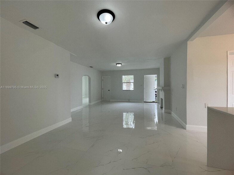 Building Photo - 7631 NW 4th Ave