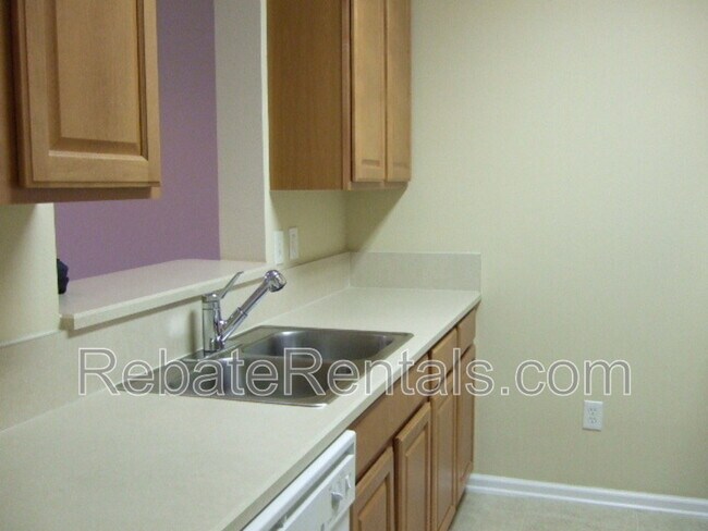 Building Photo - 7801 Point Meadows Dr