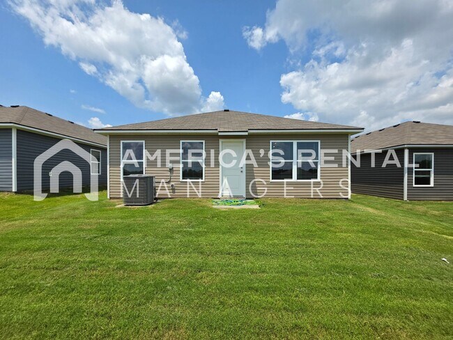 Building Photo - 4025 River Bend Rd