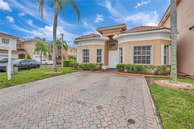 Building Photo - 16220 SW 101st Terrace