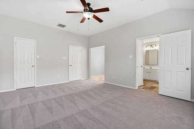 Building Photo - 62 Marble Rock Pl