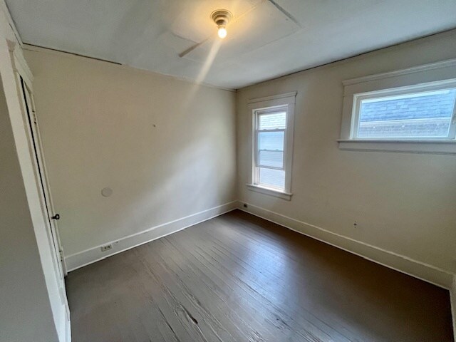 Building Photo - 588 Schiller Ave