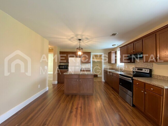 Building Photo - Home for rent in Montgomery!!! Available to View Now!!!