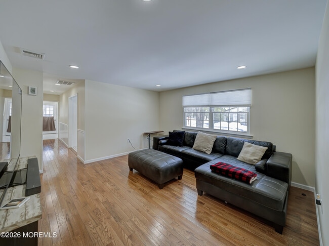 Building Photo - 29A Birchwood Dr