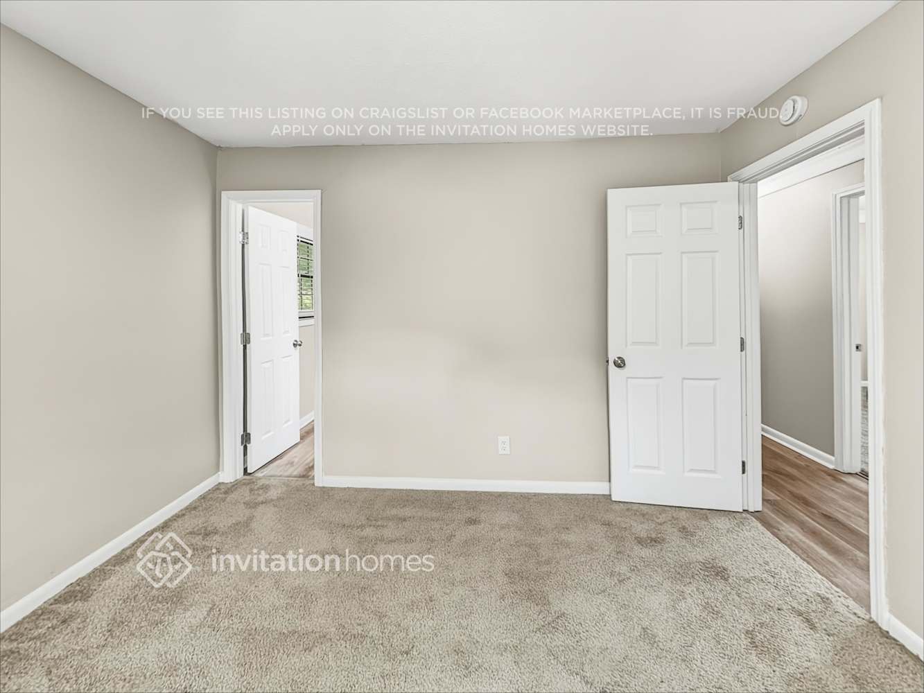 Building Photo - 2652 Williamsburg Dr