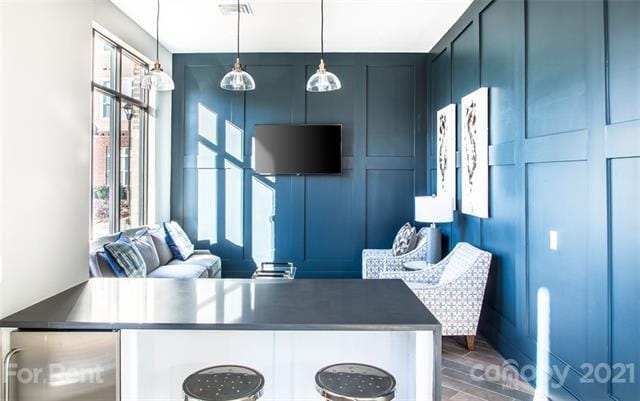 Building Photo - 9921 Holly Center Dr