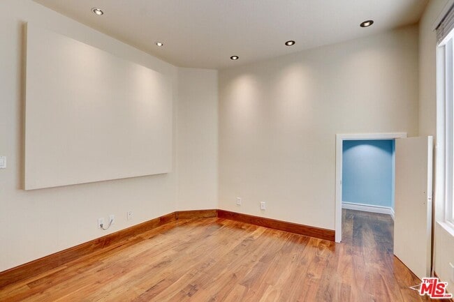 Building Photo - 3145 White Cedar Pl