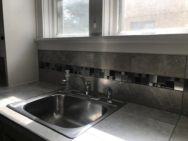 Building Photo - 4424 N Cramer St