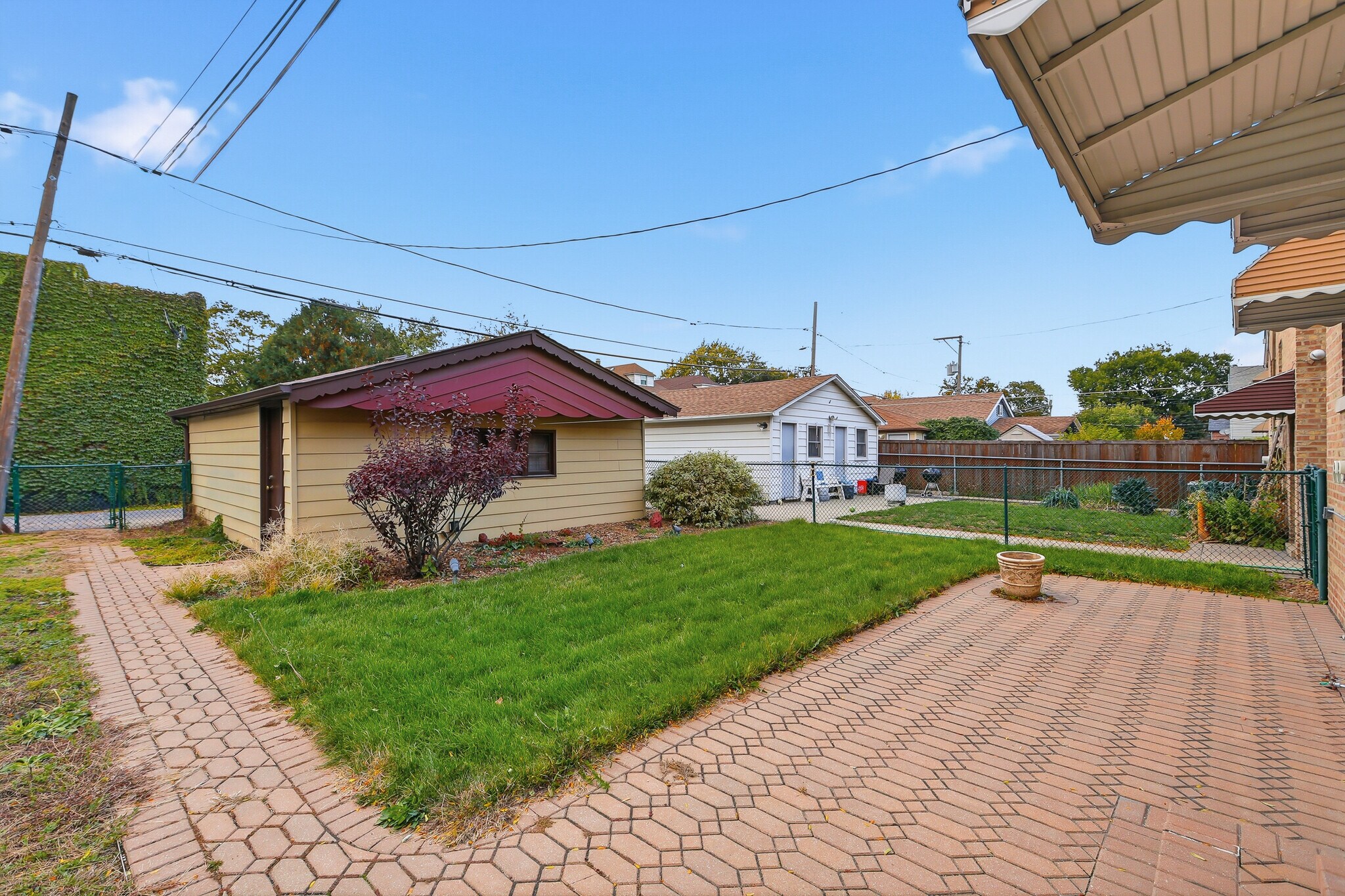 Building Photo - 3840 S Wolcott Ave