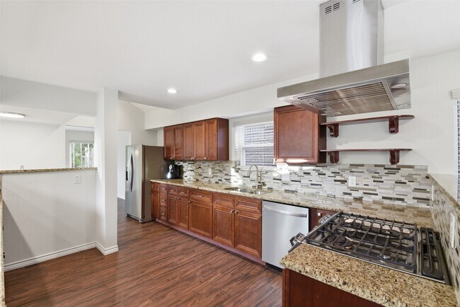 Building Photo - 14210 Briarhills Pkwy