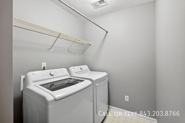 Building Photo - 133 2 Pond Loop