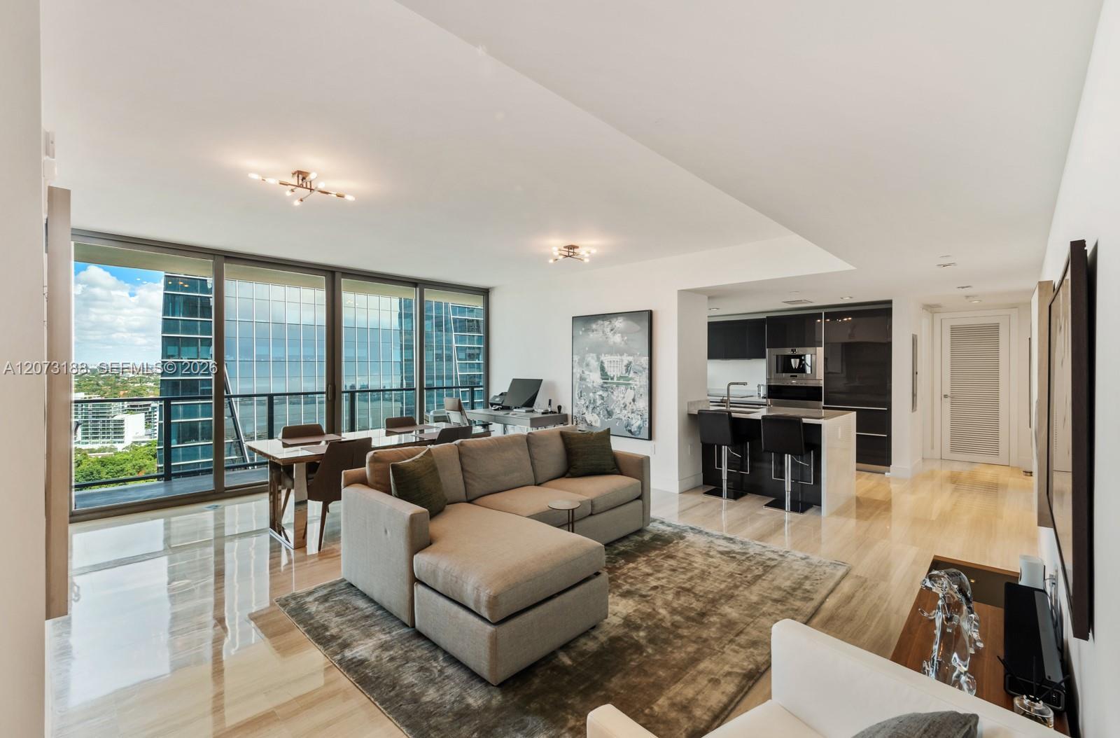 Building Photo - 1451 Brickell Ave
