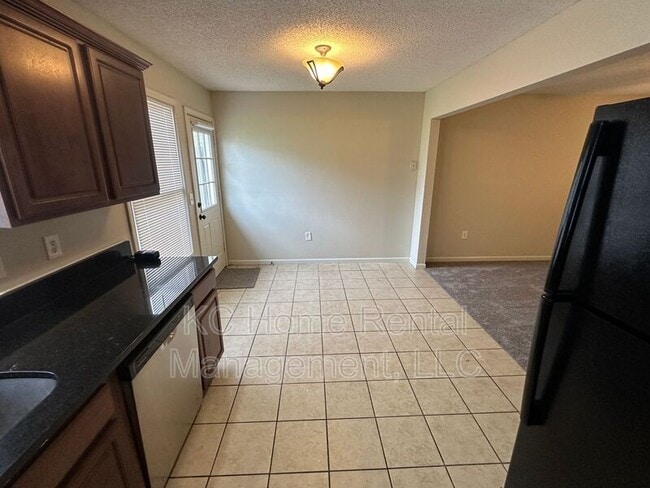 Building Photo - 820 167th Ct