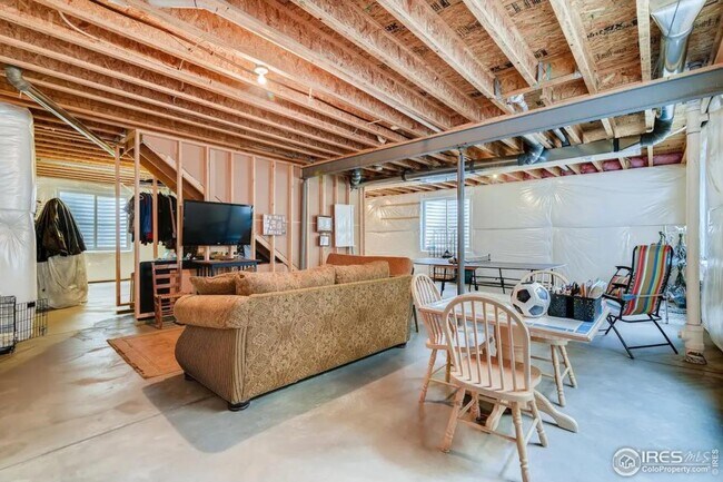 Building Photo - 757 Callisto Dr