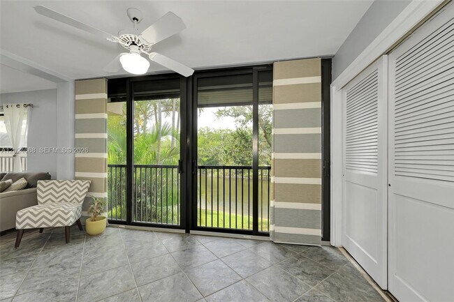 Building Photo - 2676 Carambola Cir N