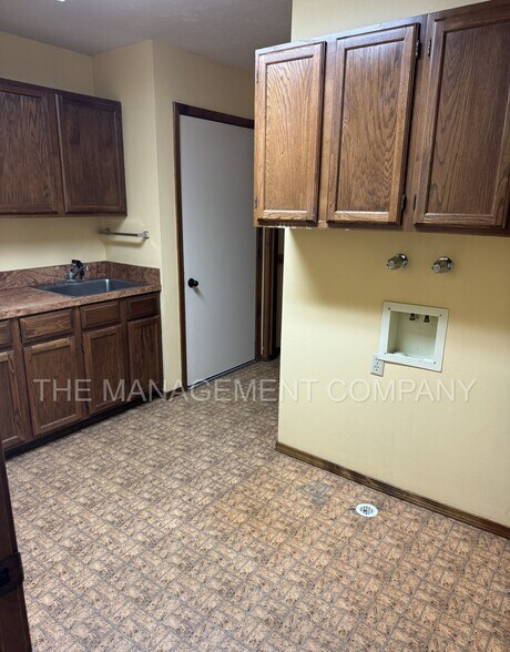 Building Photo - 2354 E 2900 N