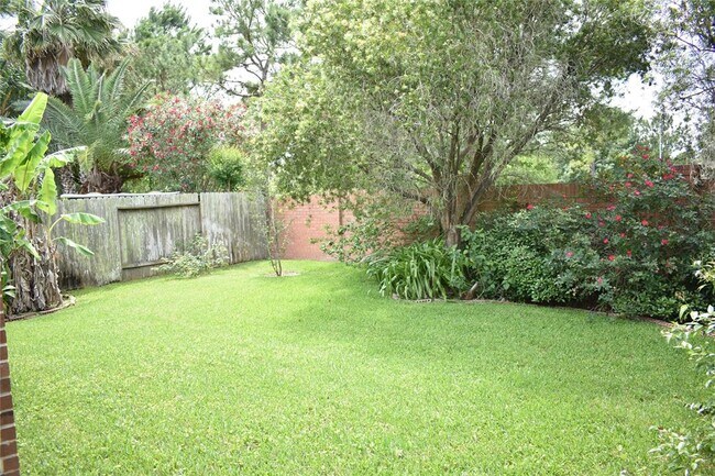 Building Photo - 26422 Meadow Dawn Ln