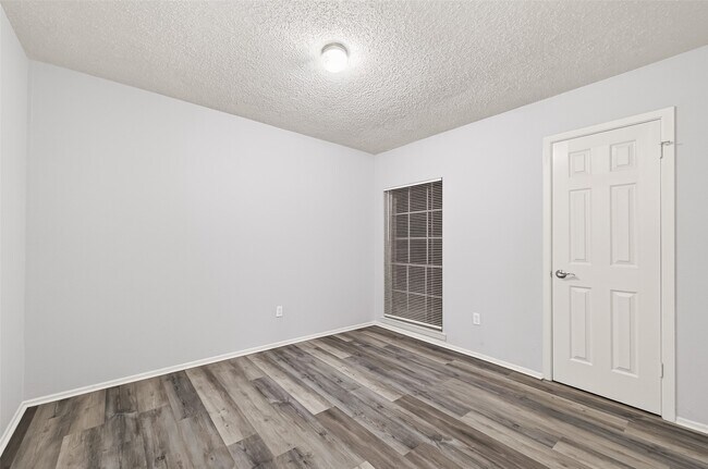 Building Photo - 11411 Hornbrook Dr