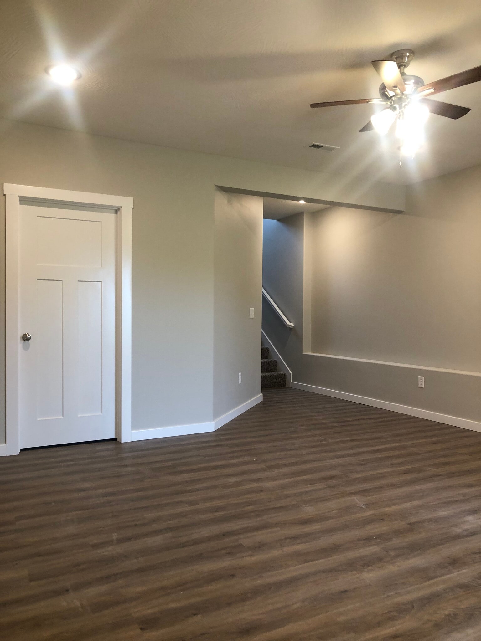 Building Photo - 1411 W Pebblebrooke Dr