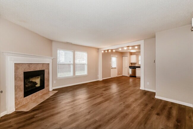 Building Photo - 2014 Dutch Elm Dr