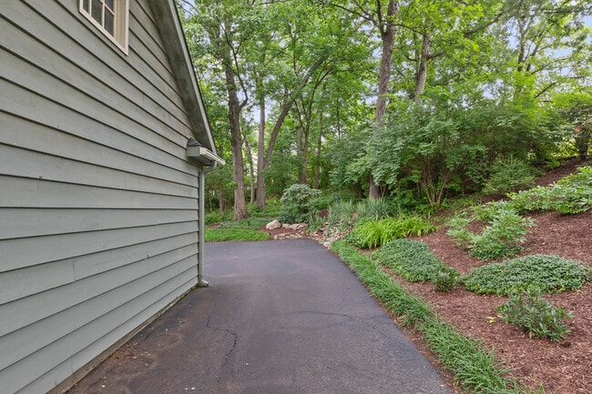 Building Photo - 12819 Huntercreek Rd