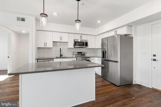 Building Photo - 7037 Ridge Ave