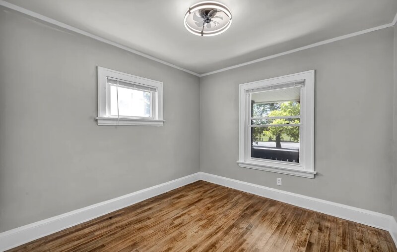 Building Photo - 11125 Melba Ave