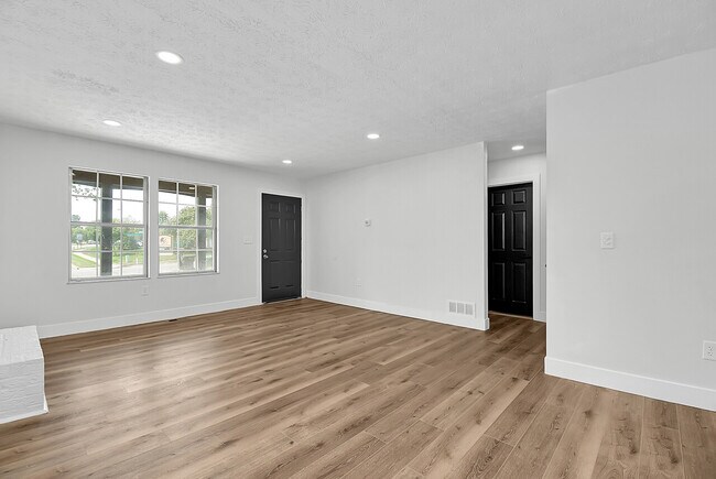 Building Photo - Forest Hill