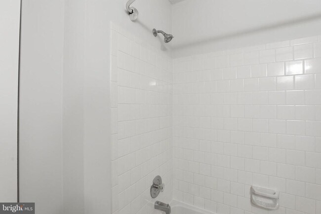 Building Photo - 119 Fort Evans Rd SE