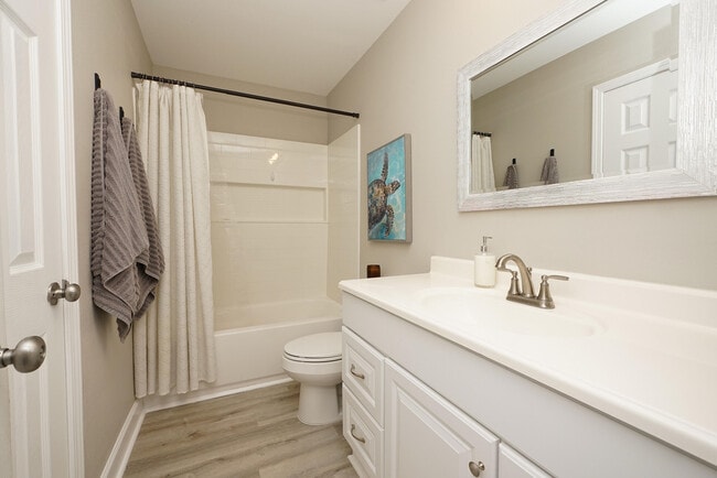 Building Photo - 1503 Green Acres Blvd