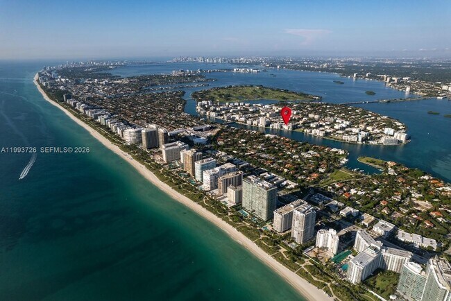 Building Photo - 9881 E Bay Harbor Dr