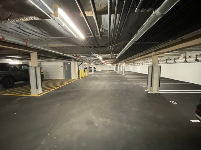 Building Photo - 305 Webster Ave