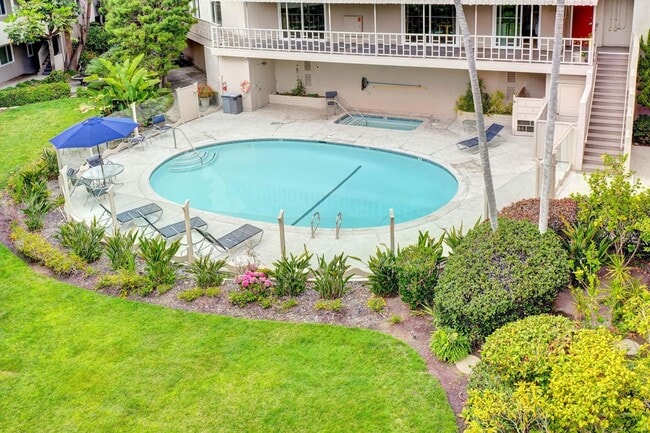 Building Photo - 13561 Table Rock Dr