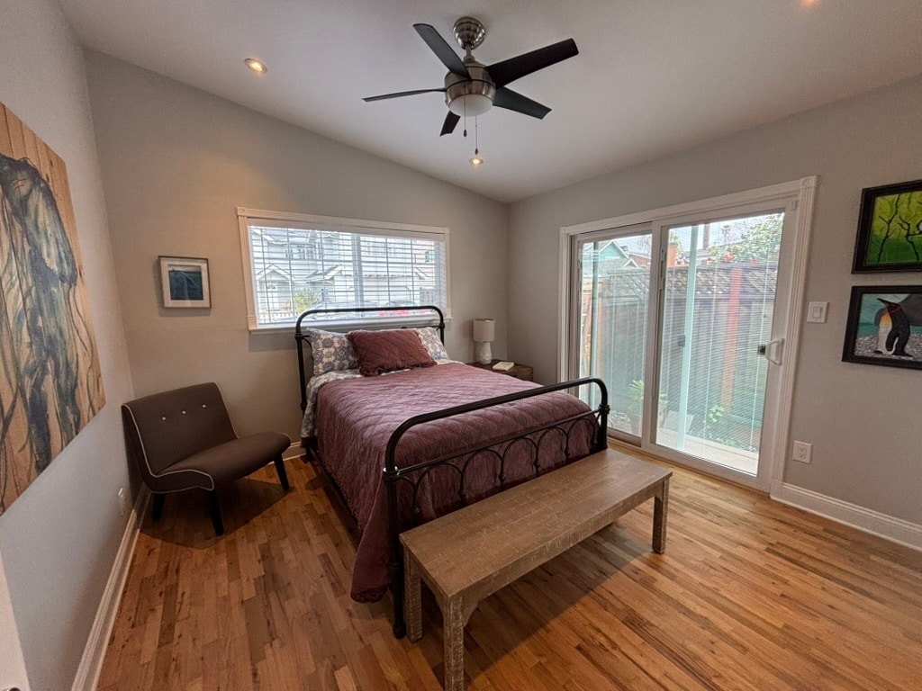 Secondary Bedroom (Full) - 4710 Jewel St
