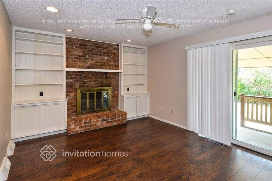 Building Photo - 2137 S Nucla Way