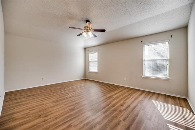 Building Photo - 2317 Glenhaven Dr