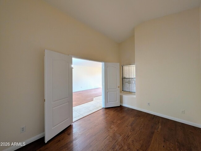 Building Photo - 11134 W Windsor Ave