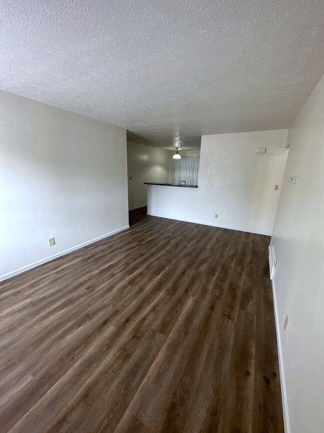 Building Photo - 1606 S 16th St