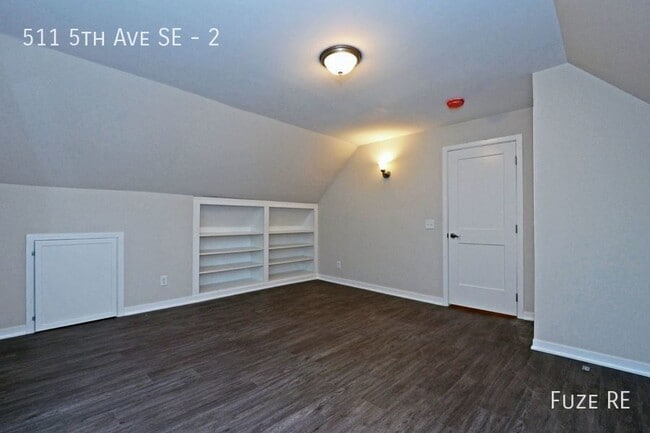Building Photo - 511 5th Ave SE