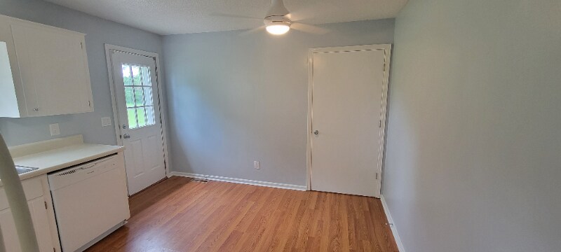 Building Photo - 1478 Orleans Ct W