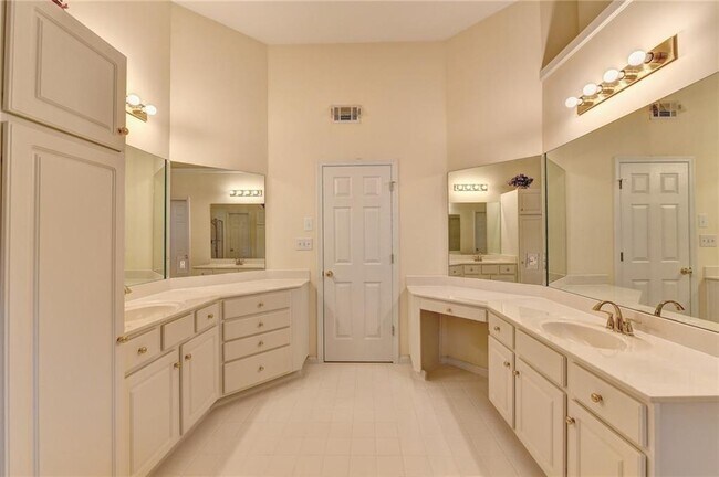 Building Photo - 3615 Ansley Park Dr