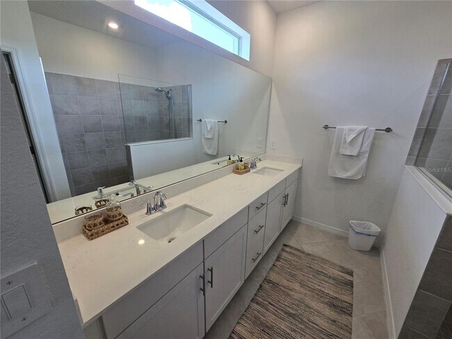 Building Photo - 11399 Pinot Dr
