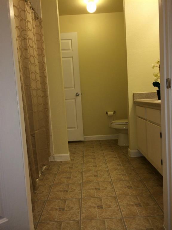 Building Photo - 2320 Gracy Farms Ln