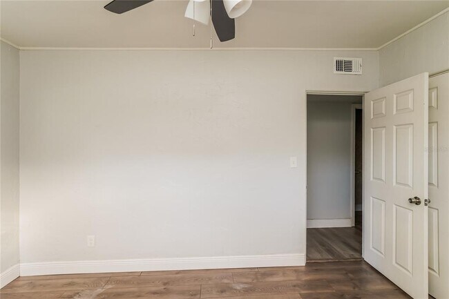 Building Photo - 107 Quintard Ave