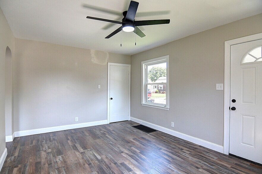 Building Photo - 2201 Wilbraham Rd