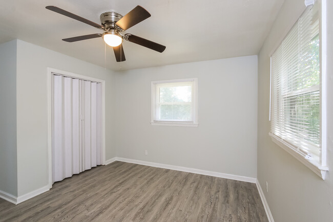 Building Photo - Spacious Living Areas in North Augusta, SC!