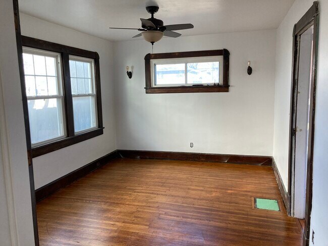 Building Photo - 4039 N College Ave